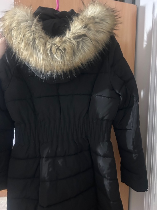 Chinese Laundry Black Quilted Hooded Puffer Coat with Faux Fur Trim - Picture 4 of 4